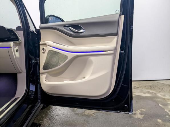 Voyah Dream I с пробегом 2025 года, цена 6 300 000 рублей, 34878 км, минивэн, Автокод Объявления