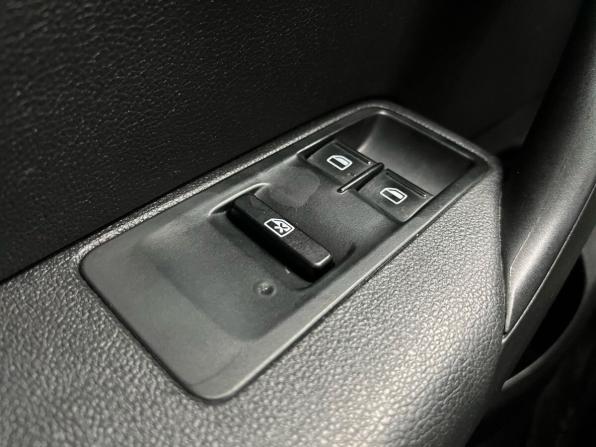 Volkswagen Polo V Рестайлинг с пробегом 2018 года, цена 1 139 000 рублей, 53791 км, седан, Автокод Объявления