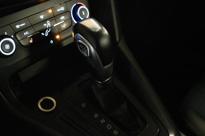 Ford Focus III Рестайлинг с пробегом 2015 года, цена 1 185 000 рублей, 141996 км, универсал, Автокод Объявления