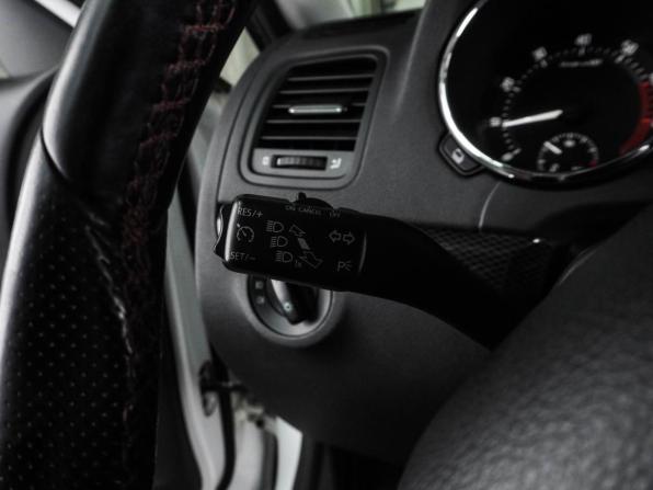 Skoda Yeti I Рестайлинг с пробегом 2017 года, цена 1 319 000 рублей, 211741 км, внедорожник, Автокод Объявления