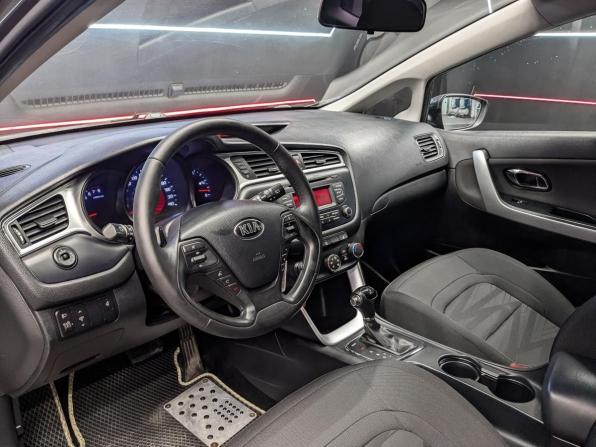 Kia Ceed II Рестайлинг с пробегом 2018 года, цена 1 190 000 рублей, 189618 км, универсал, Автокод Объявления