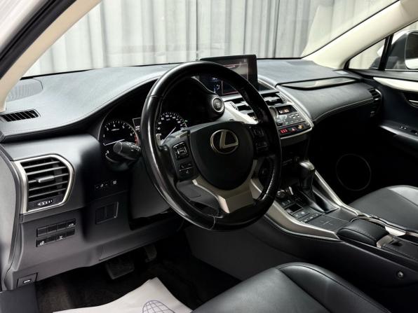 Lexus NX I Рестайлинг с пробегом 2018 года, цена 3 149 000 рублей, 170399 км, внедорожник, Автокод Объявления