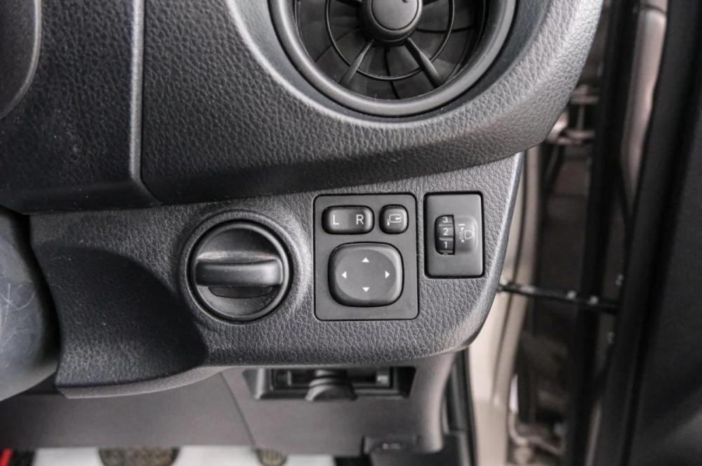 Toyota Vitz III (XP130) Рестайлинг Красноярск  - изображение 19