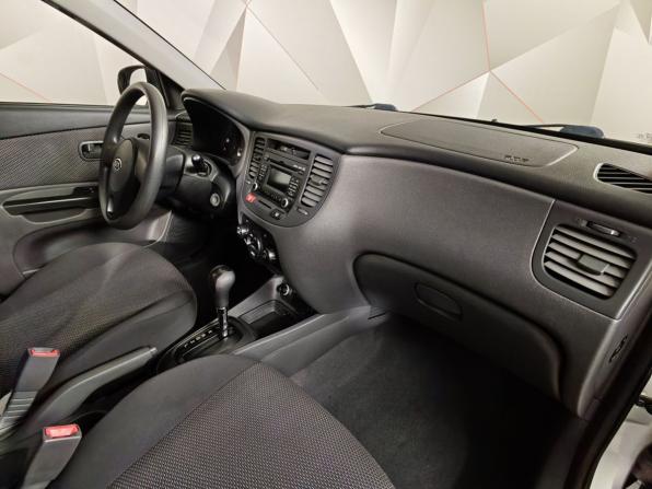 Kia Rio II Рестайлинг с пробегом 2010 года, цена 627 000 рублей, 156038 км, хэтчбек, Автокод Объявления