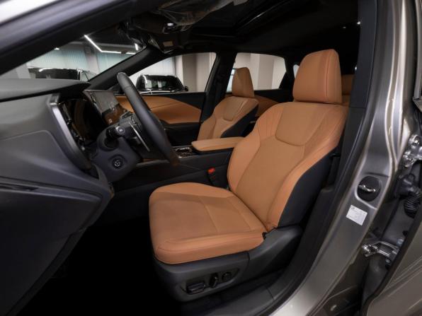 Lexus RX V с пробегом 2026 года, цена 8 850 000 рублей, 39 км, внедорожник, Автокод Объявления