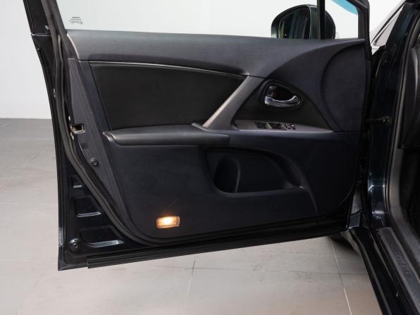 Toyota Avensis III с пробегом 2010 года, цена 970 000 рублей, 267329 км, седан, Автокод Объявления