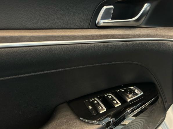 Kia K5 III с пробегом 2020 года, цена 2 420 000 рублей, 103002 км, седан, Автокод Объявления