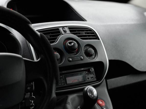 Renault Kangoo II Рестайлинг с пробегом 2013 года, цена 799 000 рублей, 112593 км, минивэн, Автокод Объявления