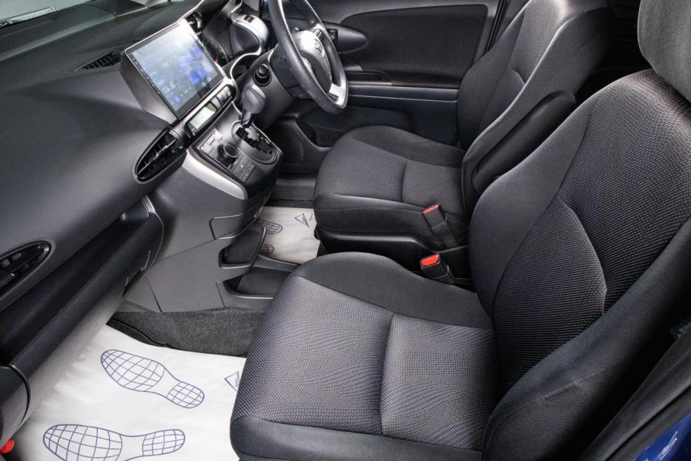 Toyota Wish II Рестайлинг Сургут  - изображение 10
