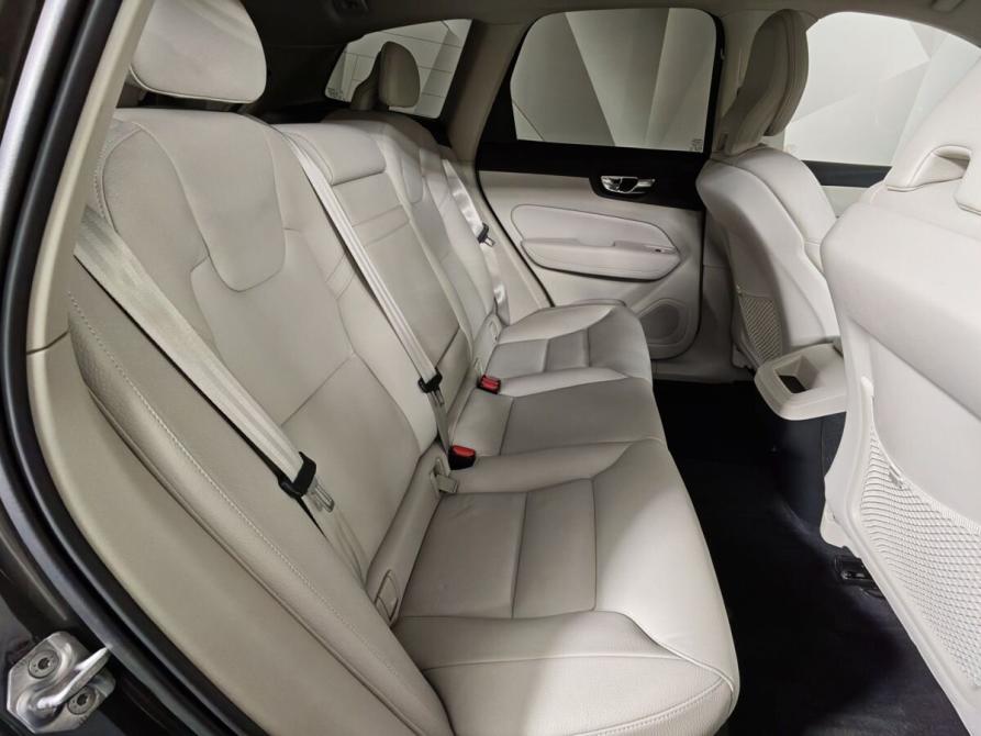 Volvo XC60 II Москва  - изображение 16