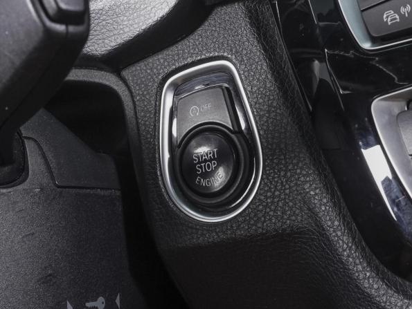 BMW 3 серии VI (F3x) Рестайлинг с пробегом 2016 года, цена 2 680 000 рублей, 188002 км, седан, Автокод Объявления