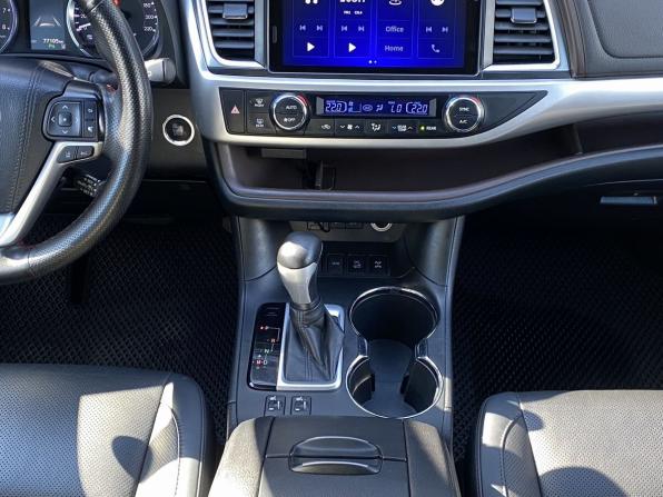 Toyota Highlander IV (XU70) с пробегом 2025 года, цена 3 999 000 рублей, 77104 км, внедорожник, Автокод Объявления