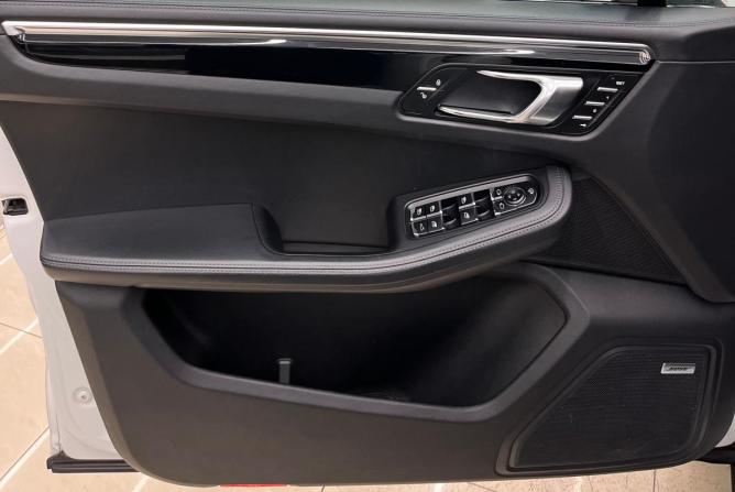 Porsche Macan I с пробегом 2014 года, цена 2 700 000 рублей, 139000 км, внедорожник, Автокод Объявления