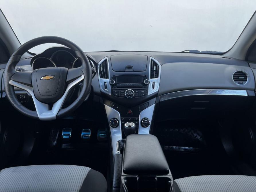 Chevrolet Cruze I Рестайлинг Москва  - изображение 12