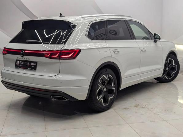 Новый Volkswagen Touareg III Рестайлинг 2024 года, цена 11 100 000 рублей, внедорожник, Автокод Объявления