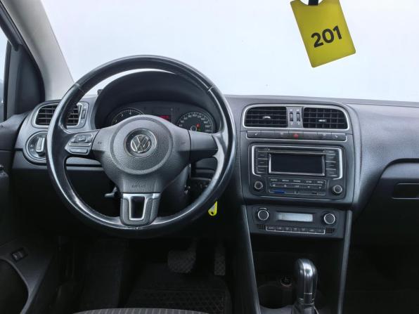 Volkswagen Polo V с пробегом 2014 года, цена 550 000 рублей, 265000 км, седан, Автокод Объявления