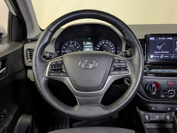 Hyundai Solaris II Рестайлинг с пробегом 2021 года, цена 1 430 000 рублей, 108194 км, седан, Автокод Объявления