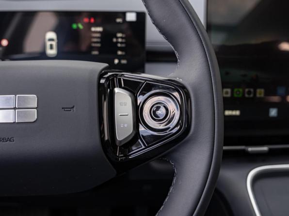 Geely Galaxy Starship 7 с пробегом 2025 года, цена 3 675 000 рублей, 34 км, внедорожник, Автокод Объявления
