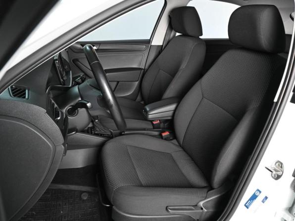 Volkswagen Polo VI с пробегом 2021 года, цена 1 689 000 рублей, 48424 км, лифтбек, Автокод Объявления