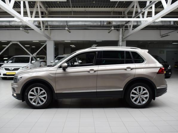 Volkswagen Tiguan II с пробегом 2018 года, цена 2 405 000 рублей, 73063 км, внедорожник, Автокод Объявления