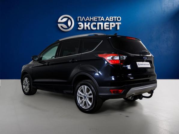 Ford Kuga II Рестайлинг с пробегом 2019 года, цена 1 600 000 рублей, 155550 км, внедорожник, Автокод Объявления