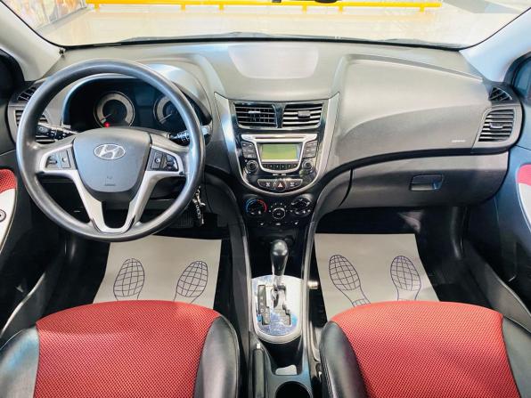 Hyundai Solaris I с пробегом 2011 года, цена 950 000 рублей, 103000 км, хэтчбек, Автокод Объявления