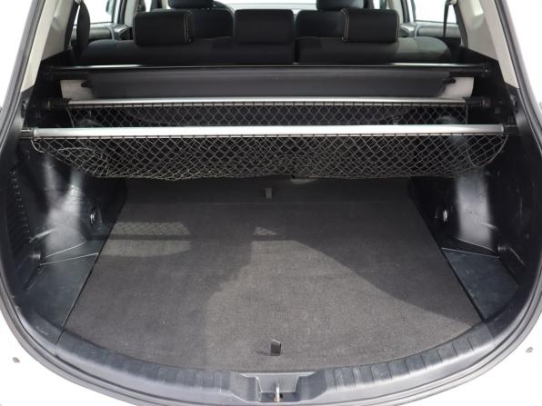 Toyota RAV4 IV (XA40) Рестайлинг с пробегом 2016 года, цена 1 800 000 рублей, 264366 км, внедорожник, Автокод Объявления