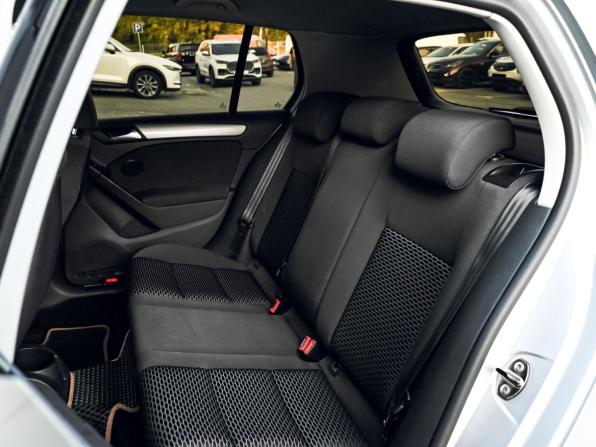 Volkswagen Golf VI с пробегом 2012 года, цена 735 000 рублей, 248090 км, хэтчбек, Автокод Объявления