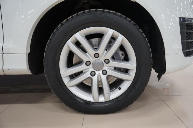 Audi Q7 I (4L) Рестайлинг с пробегом 2014 года, цена 3 290 000 рублей, 137000 км, внедорожник, Автокод Объявления