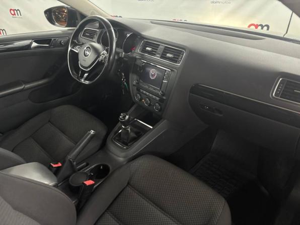 Volkswagen Jetta VI Рестайлинг с пробегом 2016 года, цена 949 000 рублей, 230000 км, седан, Автокод Объявления