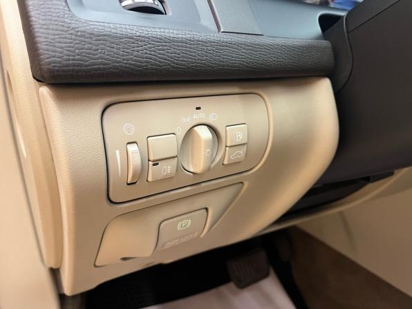 Volvo XC60 I с пробегом 2013 года, цена 1 599 000 рублей, 263000 км, внедорожник, Автокод Объявления