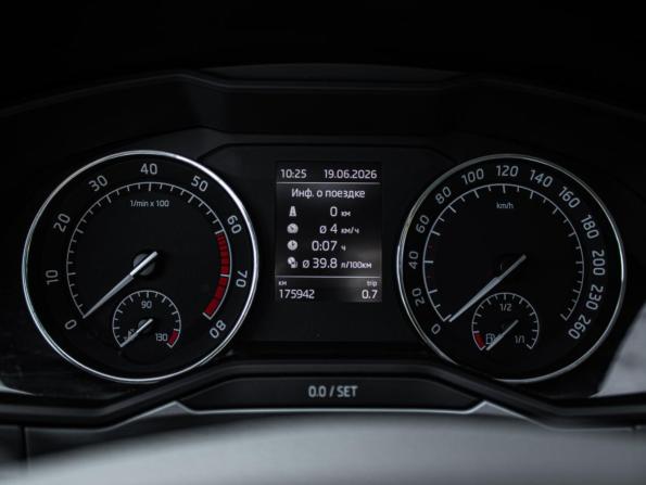 Skoda Superb III с пробегом 2017 года, цена 1 678 000 рублей, 175935 км, лифтбек, Автокод Объявления