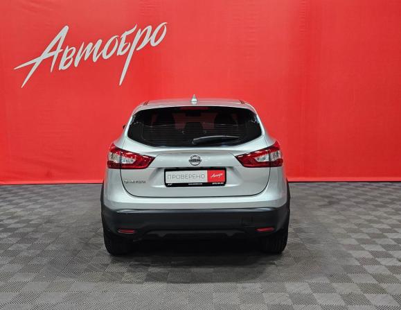 Nissan Qashqai II с пробегом 2017 года, цена 1 779 000 рублей, 77107 км, внедорожник, Автокод Объявления