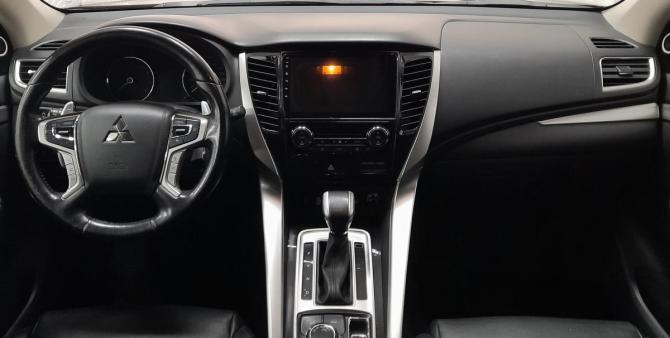 Mitsubishi Pajero Sport III с пробегом 2017 года, цена 2 999 000 рублей, 132000 км, внедорожник, Автокод Объявления