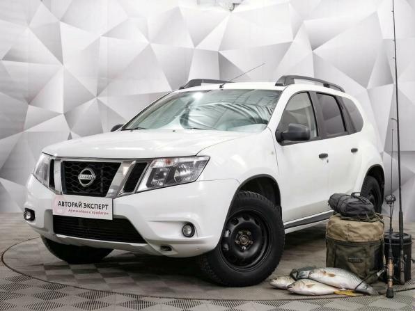 Nissan Terrano III (D10) с пробегом 2015 года, цена 1 073 000 рублей, 118857 км, внедорожник, Автокод Объявления
