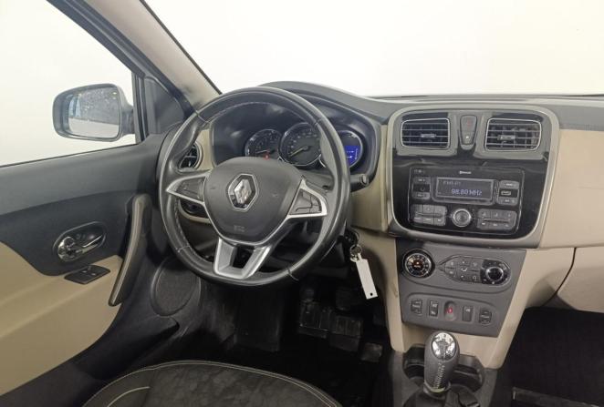 Renault Logan II с пробегом 2018 года, цена 930 000 рублей, 84000 км, седан, Автокод Объявления
