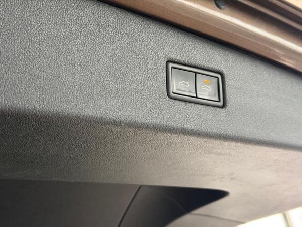 Volkswagen Tiguan II с пробегом 2020 года, цена 2 349 000 рублей, 117900 км, внедорожник, Автокод Объявления