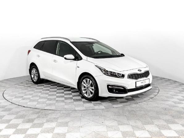 Kia Ceed II Рестайлинг с пробегом 2017 года, цена 1 329 100 рублей, 122742 км, универсал, Автокод Объявления