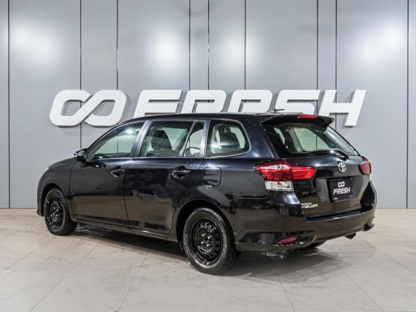 Toyota Corolla XI (E160 E170) Рестайлинг 2 с пробегом 2018 года, цена 1 379 000 рублей, 132992 км, универсал, Автокод Объявления