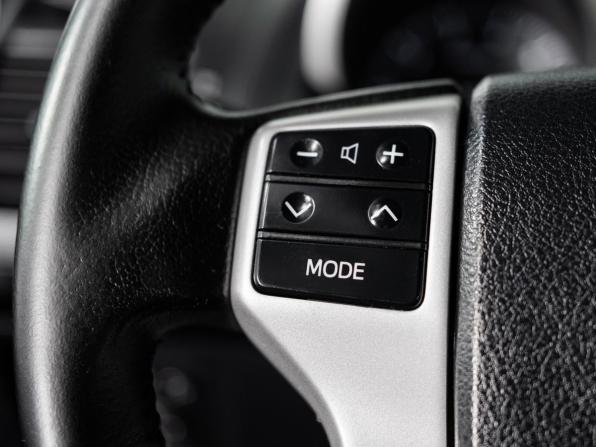 Toyota Land Cruiser Prado 150 Series Рестайлинг 1 с пробегом 2016 года, цена 4 300 000 рублей, 158940 км, внедорожник, Автокод Объявления