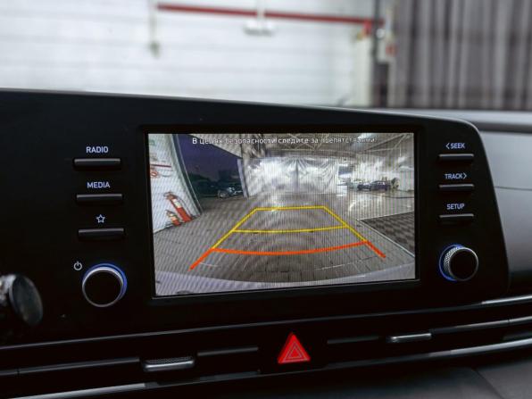 Hyundai Elantra VII (CN7) с пробегом 2022 года, цена 1 695 000 рублей, 72371 км, седан, Автокод Объявления
