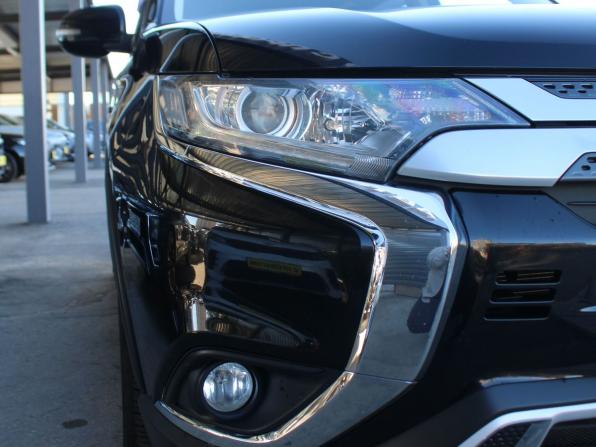 Mitsubishi Outlander III Рестайлинг 3 с пробегом 2018 года, цена 1 929 000 рублей, 138160 км, внедорожник, Автокод Объявления