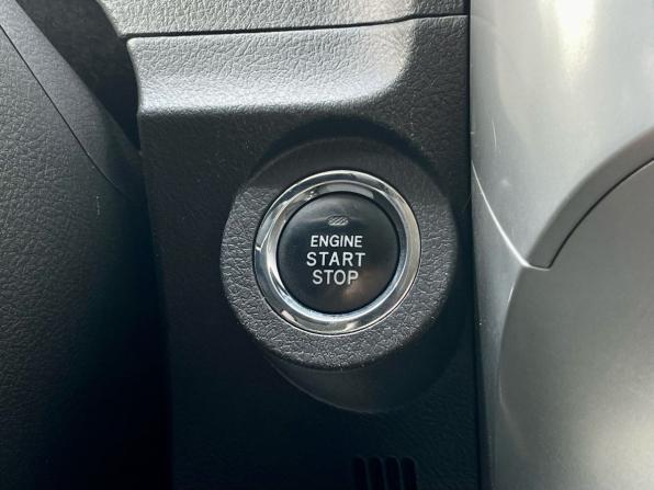 Toyota Verso I с пробегом 2010 года, цена 1 050 000 рублей, 190000 км, компактвэн, Автокод Объявления