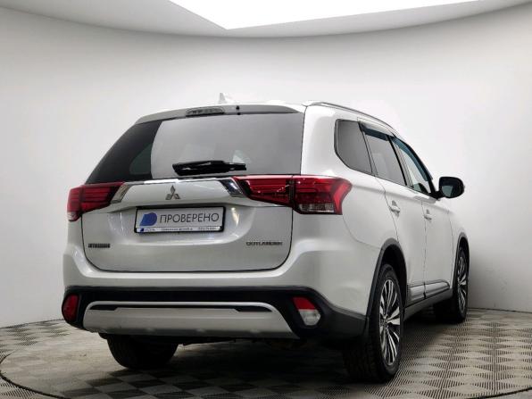 Mitsubishi Outlander III Рестайлинг 3 с пробегом 2019 года, цена 1 952 000 рублей, 150651 км, внедорожник, Автокод Объявления