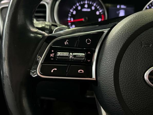 Kia Ceed III с пробегом 2021 года, цена 1 890 000 рублей, 65707 км, универсал, Автокод Объявления