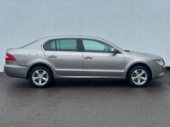 Skoda Superb II с пробегом 2010 года, цена 700 000 рублей, 297947 км, лифтбек, Автокод Объявления