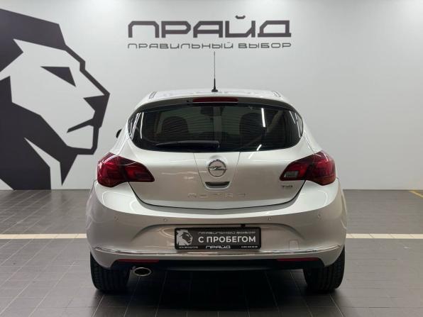Opel Astra J Рестайлинг с пробегом 2013 года, цена 929 900 рублей, 187000 км, хэтчбек, Автокод Объявления