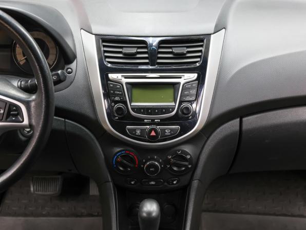 Hyundai Solaris I с пробегом 2011 года, цена 798 000 рублей, 157107 км, седан, Автокод Объявления