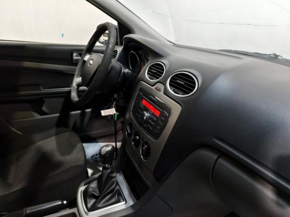 Ford Focus II Рестайлинг с пробегом 2010 года, цена 595 000 рублей, 217571 км, седан, Автокод Объявления