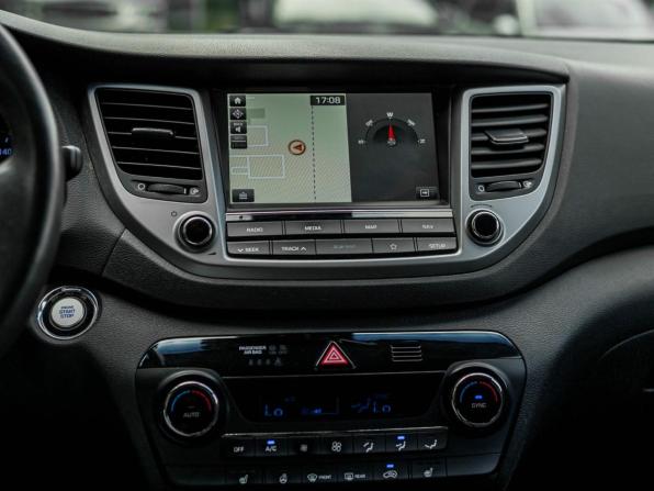 Hyundai Tucson III с пробегом 2018 года, цена 1 980 000 рублей, 105475 км, внедорожник, Автокод Объявления